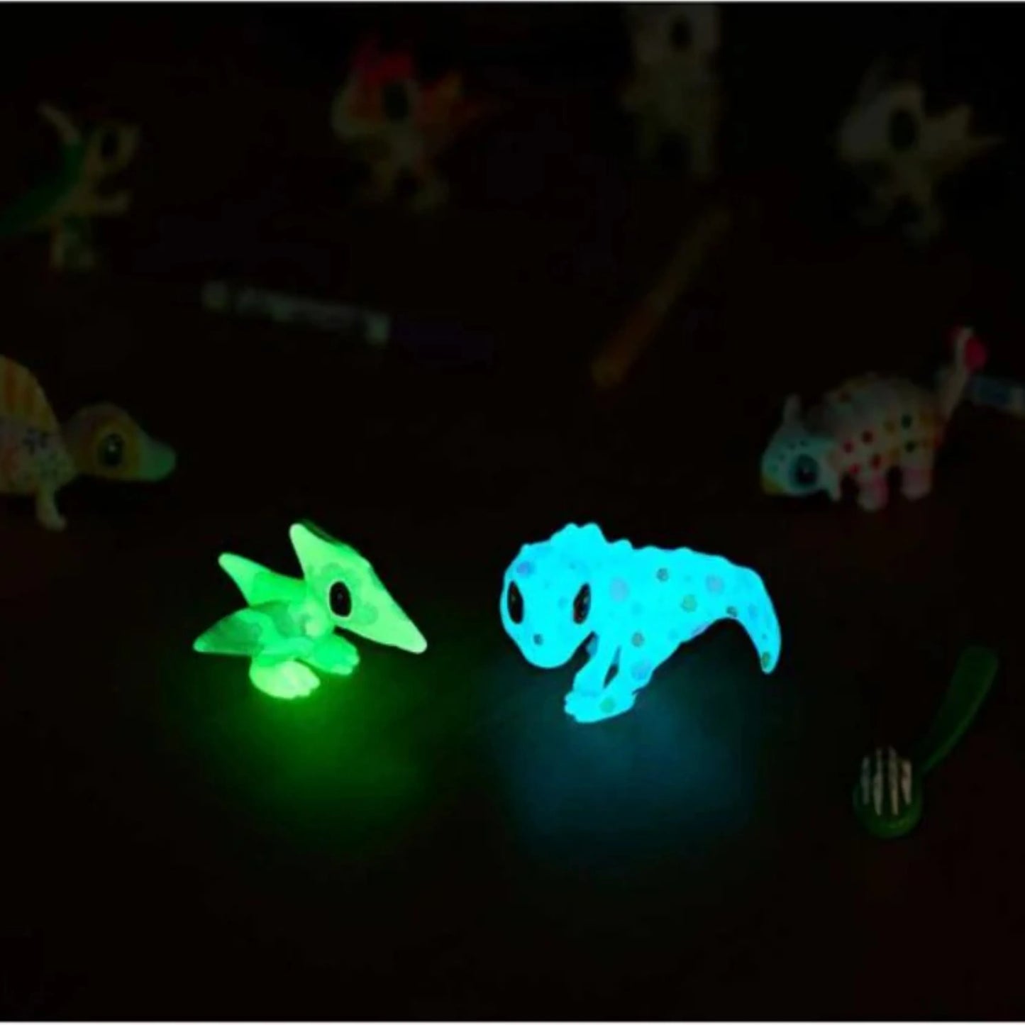 Crayola Scribble Scrubbie Dinosaur Glow Pack